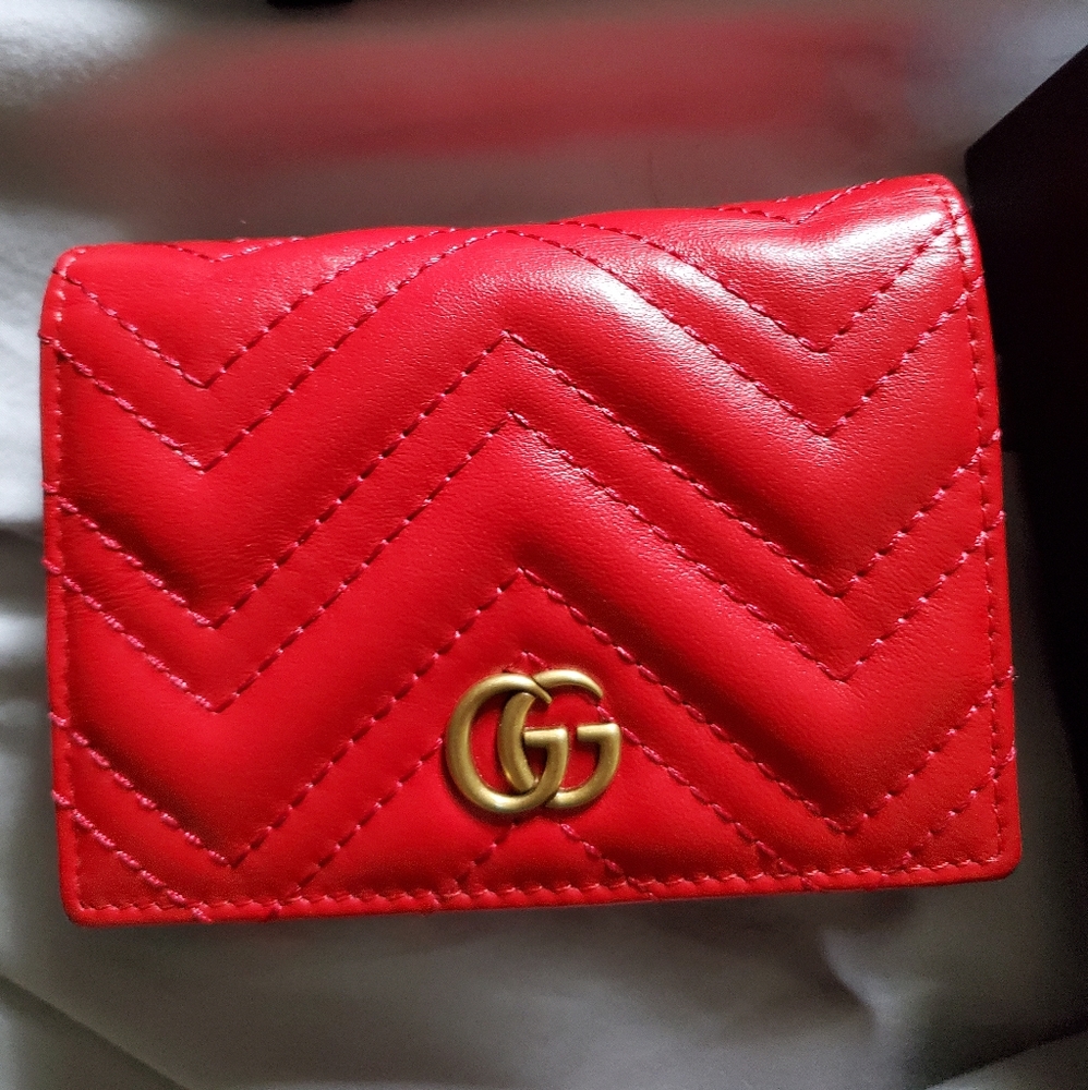 Red Gucci GG marmont wallet